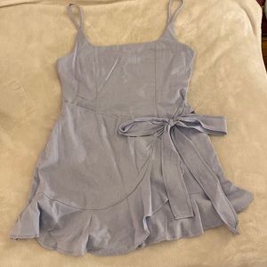 Light blue ruffled mini dress w bow